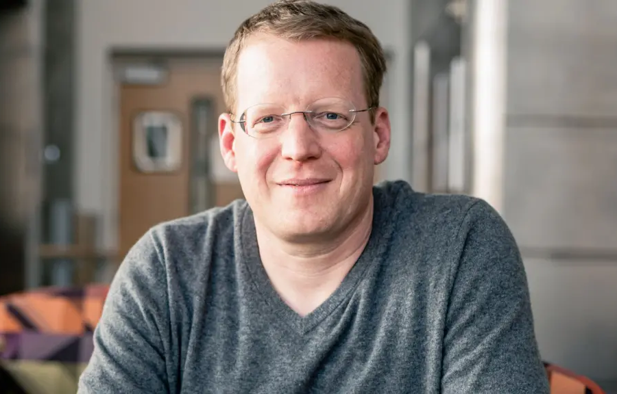 Professor Oliver Schmitz head shot